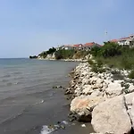 Manuela Appartement Ljubač