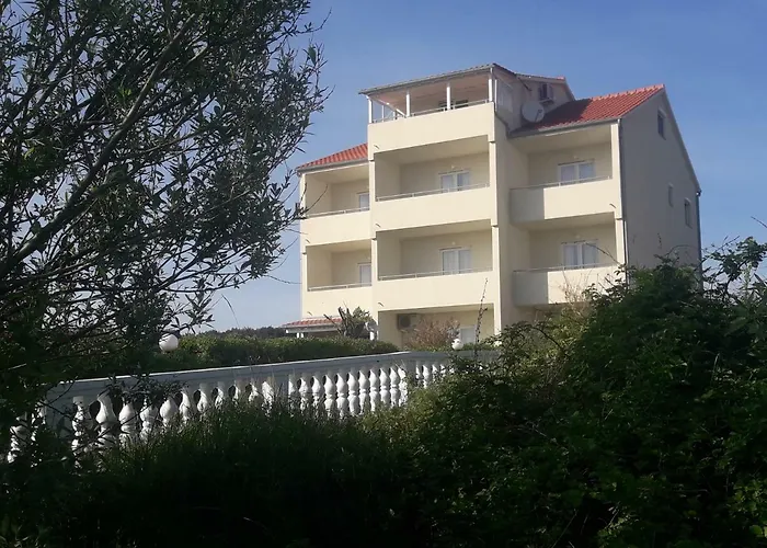 Manuela Apartamento Ljubač