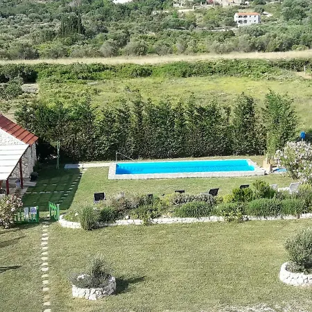 Manuela * Ljubac (Zadar)